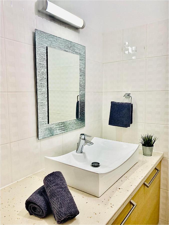 The Penthouse 401 Apartment ลาร์นาคา ภายนอก รูปภาพ