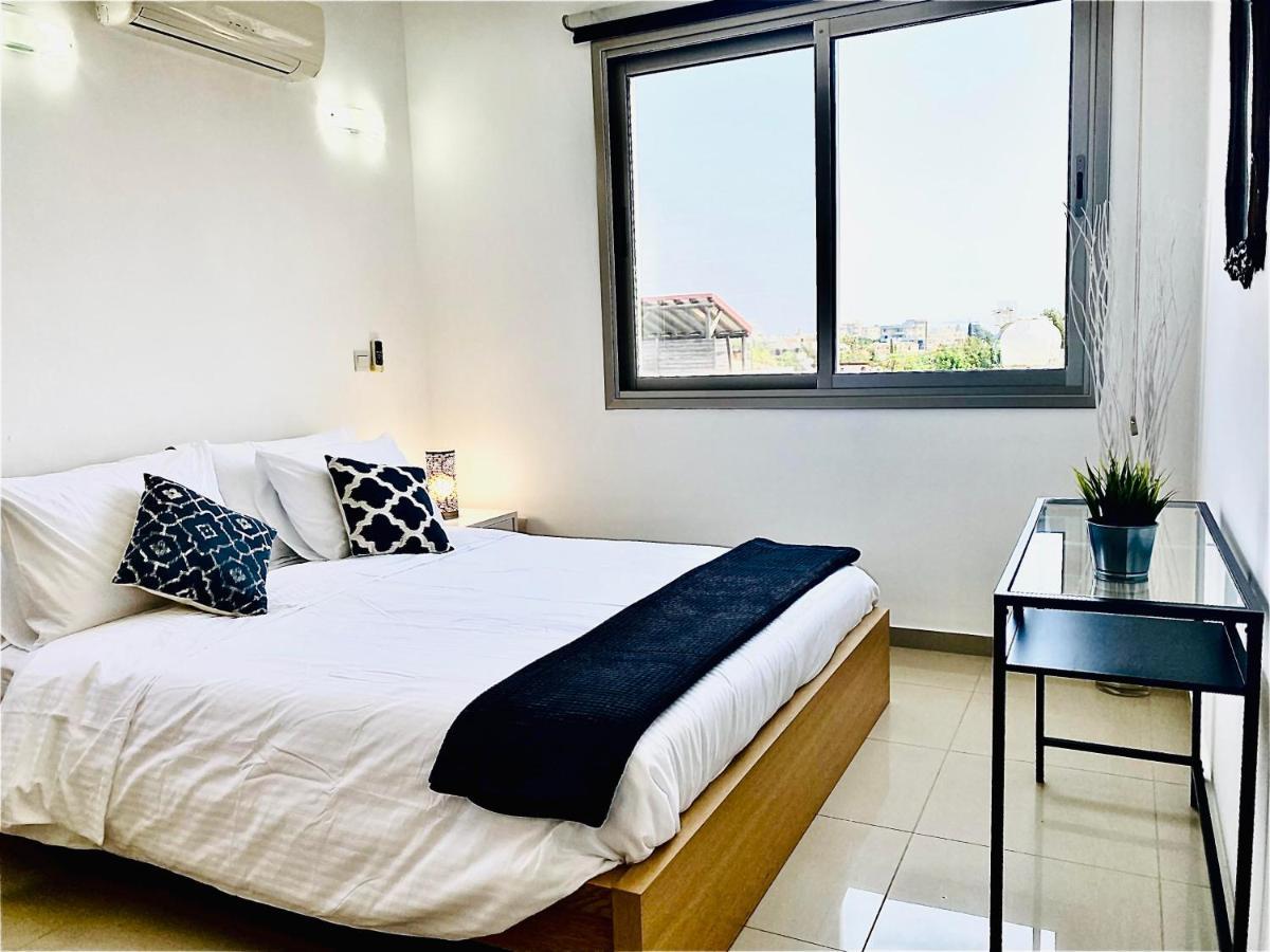 The Penthouse 401 Apartment ลาร์นาคา ภายนอก รูปภาพ